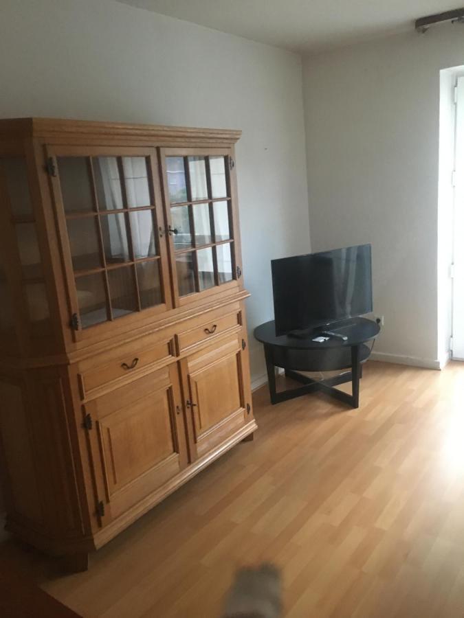 In Duisburg-rheinhausen 4*